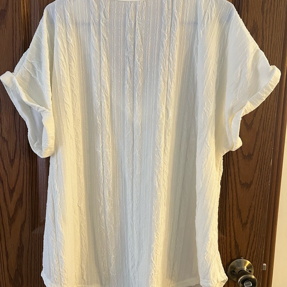 SHEIN White Cream Boxy Relaxed Blouse with Cuffed Short Sleeves